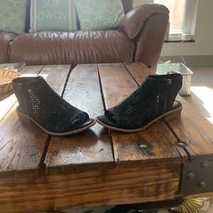 Sofft Natesa black sandals